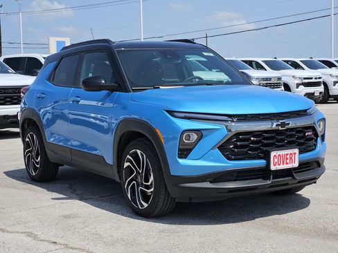 New 2026 Chevrolet TrailBlazer RS w/ Convenience Package FWD image 2
