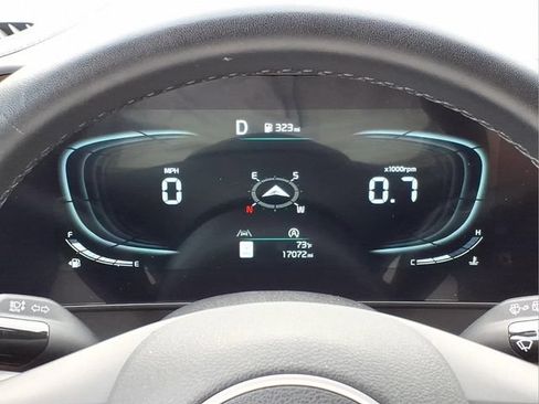 Used 2025 Kia Sportage EX AWD/4WD image 27