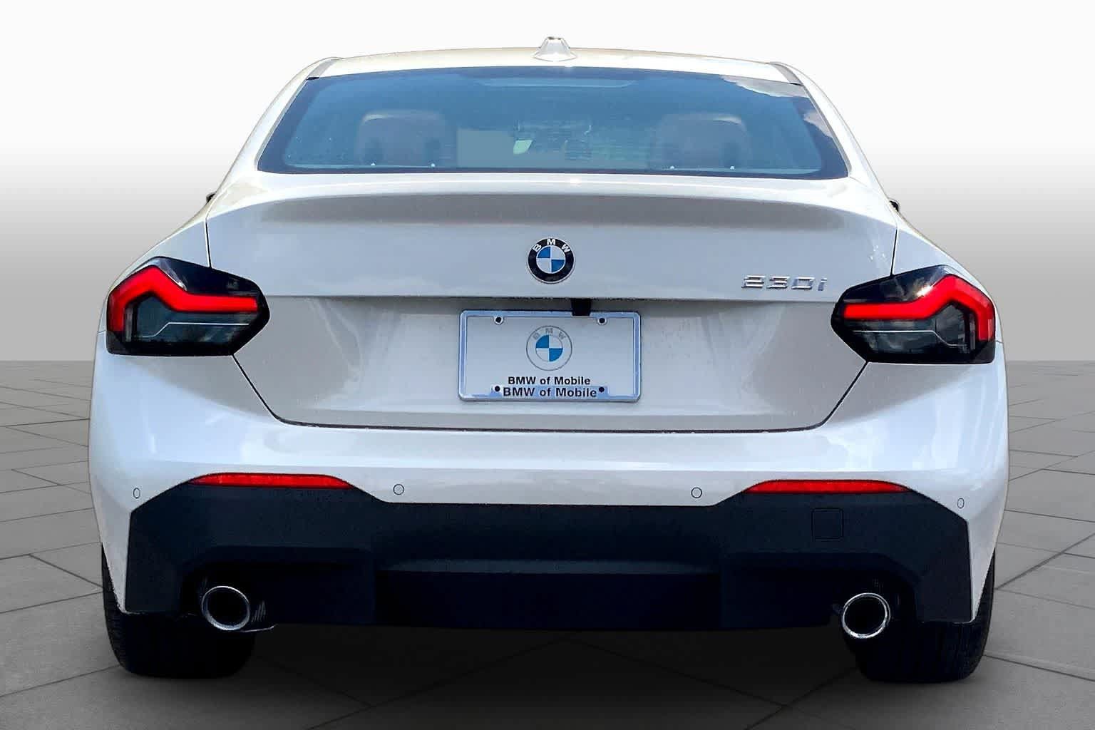New 2025 BMW 230i Coupe w/ Premium Package RWD image 4
