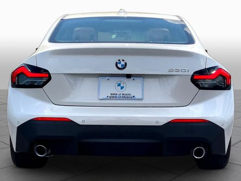 New 2025 BMW 230i Coupe w/ Premium Package RWD image 4
