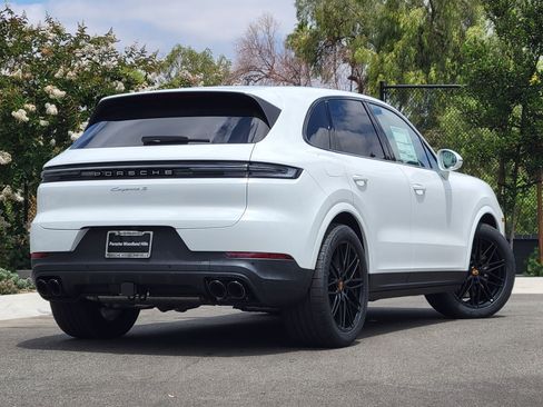New 2026 Porsche Cayenne S AWD/4WD image 7