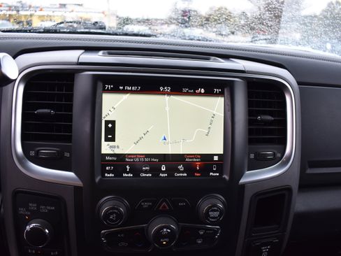 Used 2018 RAM 2500 Power Wagon w/ Leather & Luxury Group image 17