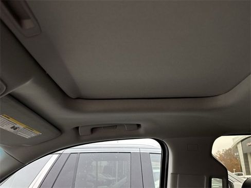 Used 2017 GMC Yukon XL Denali w/ Open Road Package image 15