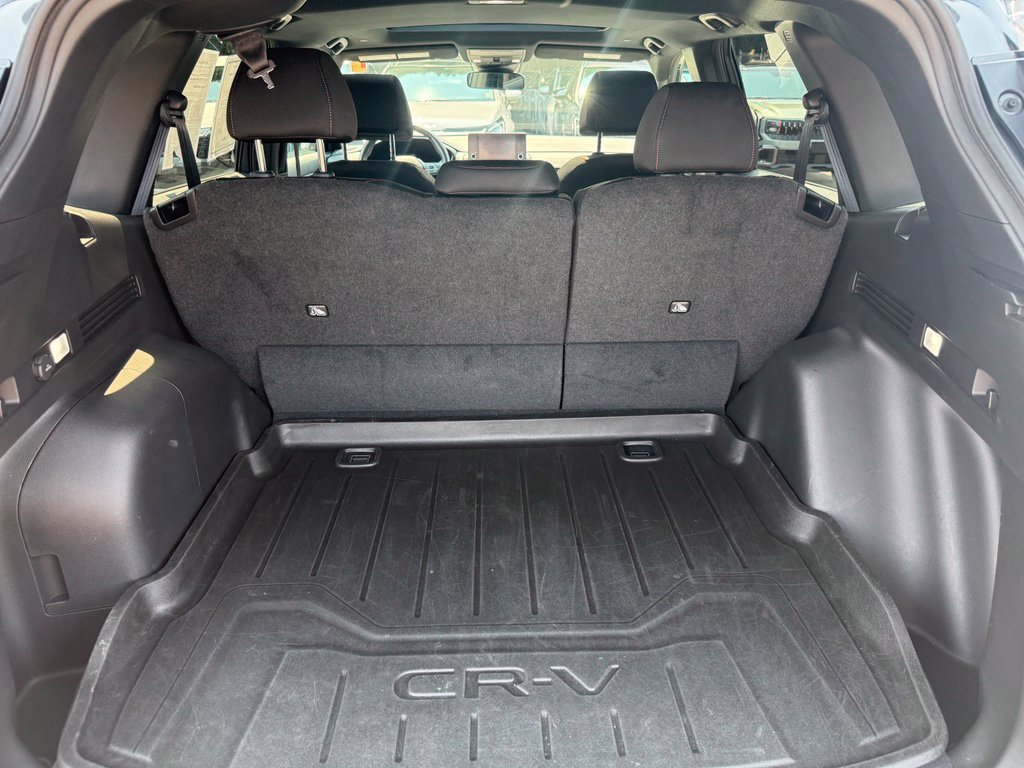 Used 2025 Honda CR-V Sport image 12