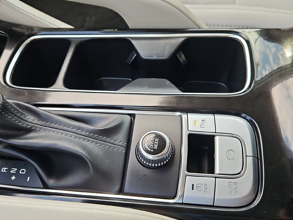 Used 2025 Kia Telluride S FWD image 24