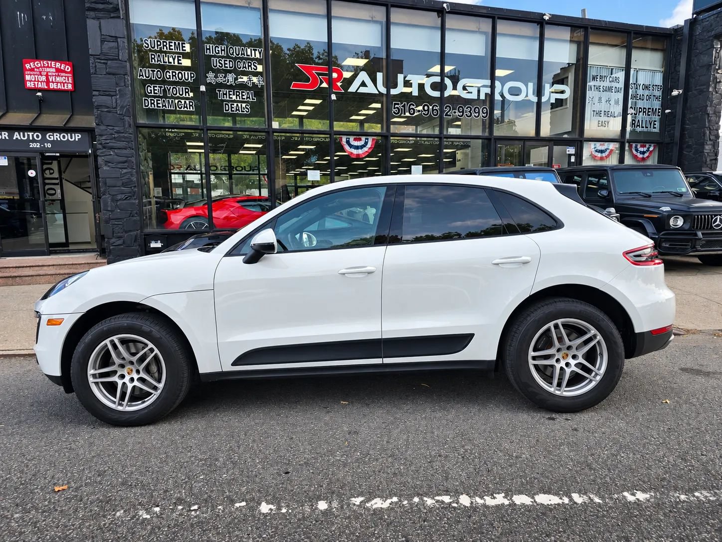 Used 2017 Porsche Macan AWD/4WD image 6