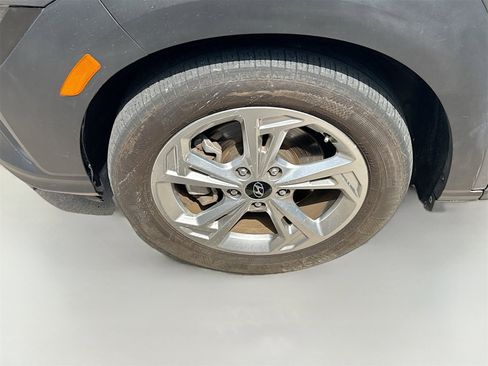 Used 2023 Hyundai Kona SEL image 28