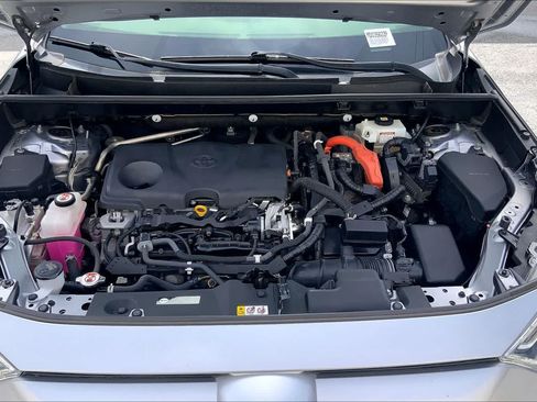 Used 2021 Toyota RAV4 XLE Premium AWD/4WD image 9