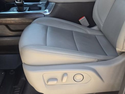 Used 2026 GMC Sierra 1500 SLT w/ SLT Convenience Package AWD/4WD image 23