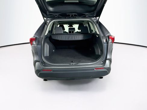 Used 2025 Toyota RAV4 XLE FWD image 30