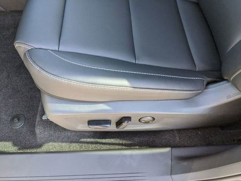 Used 2025 Nissan Murano SV image 27