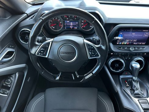 Used 2023 Chevrolet Camaro LT w/ Technology Package image 13
