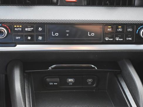 Used 2023 Kia Sportage LX AWD/4WD image 25