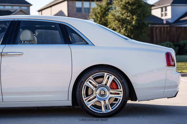 Used 2013 Rolls-Royce Ghost RWD image 4
