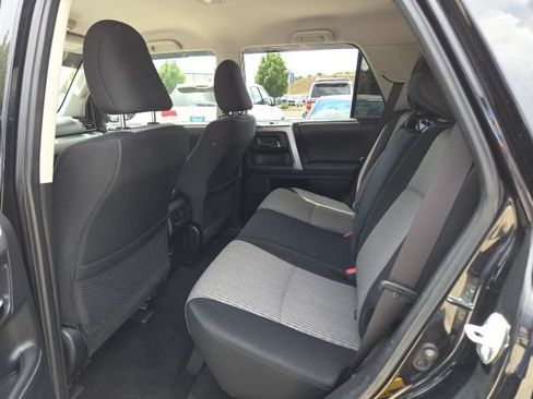 Used 2019 Toyota 4Runner SR5 AWD/4WD image 17