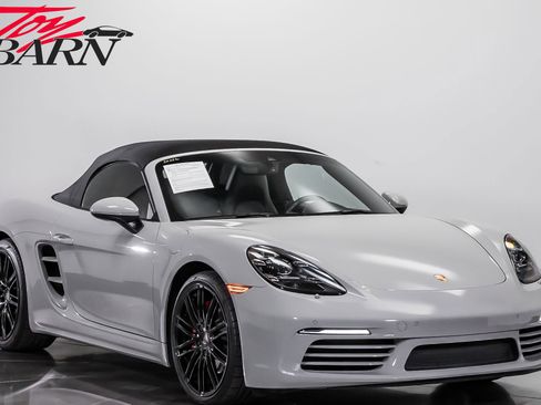 Used 2019 Porsche 718 Boxster S RWD image 15