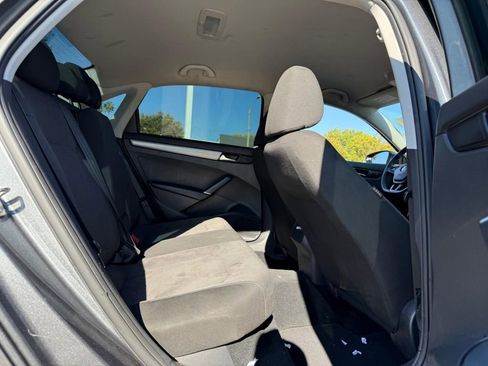 Used 2020 Volkswagen Passat 2.0T S image 5