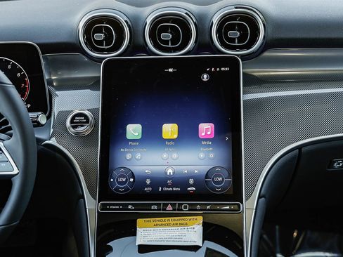 New 2026 Mercedes-Benz GLC 300 4MATIC image 11