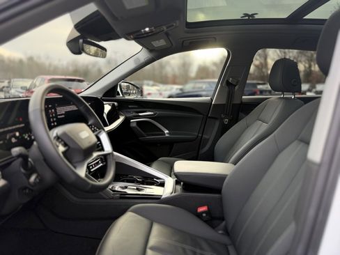 Certified 2025 Audi Q5 2.0T Premium Plus w/ Premium Plus image 15