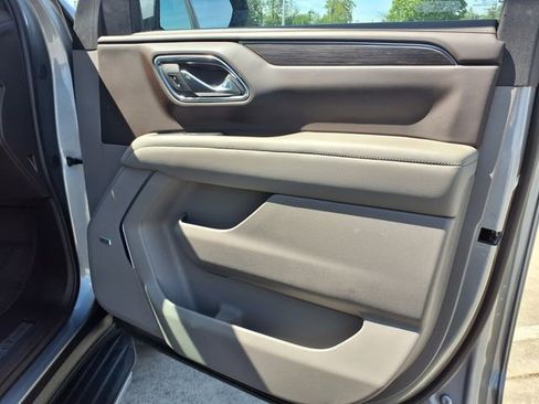 Used 2023 Chevrolet Tahoe LT w/ LT Signature Plus Package RWD image 22