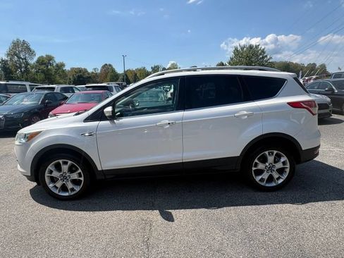 Used 2015 Ford Escape Titanium AWD/4WD image 2
