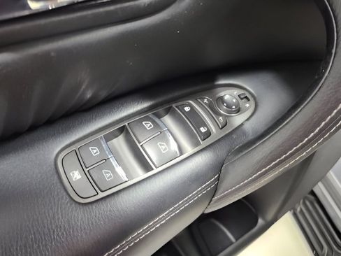Used 2017 INFINITI QX80 2WD image 25