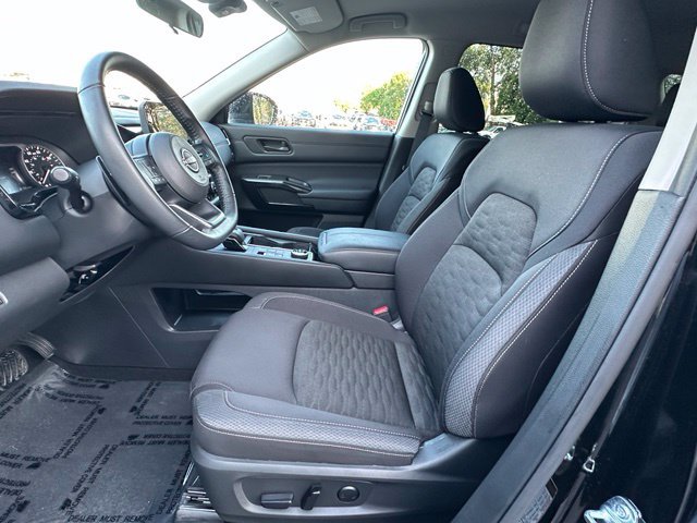 Certified 2025 Nissan Pathfinder SV AWD/4WD image 21