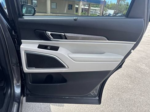 Used 2021 Kia Telluride SX FWD image 18