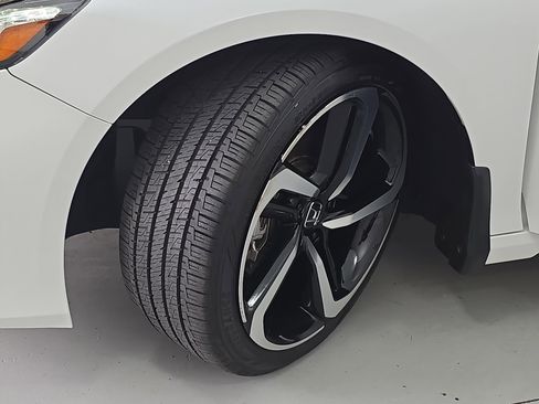 Certified 2021 Honda Accord Sport Special Edition image 31