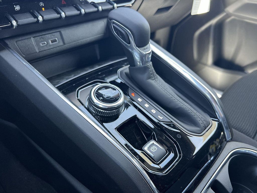 New 2026 GMC Canyon Elevation w/ Technology Package AWD/4WD image 20