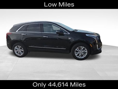 Used 2022 Cadillac XT5 Luxury AWD/4WD image 2