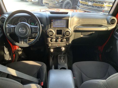 Used 2015 Jeep Wrangler Unlimited Sport w/ Connectivity Group AWD/4WD image 34