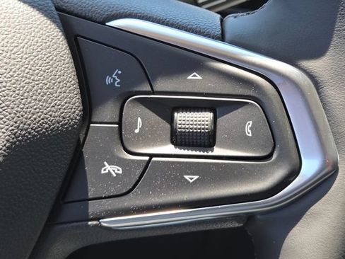 New 2026 Chevrolet Trax LT w/ Driver Confidence Package FWD image 27