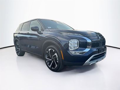 Used 2024 Mitsubishi Outlander SE