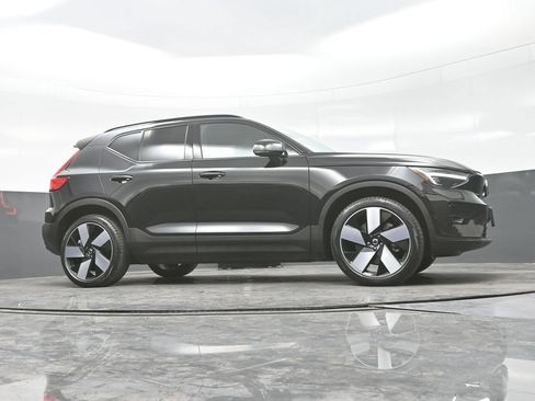 Used 2023 Volvo XC40 Recharge Ultimate w/ Protection Package Premier AWD/4WD image 30