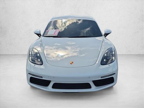 Used 2021 Porsche 718 Cayman RWD image 2