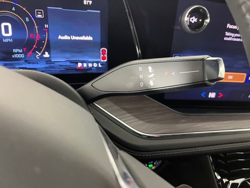 New 2025 Chevrolet Suburban LS image 22