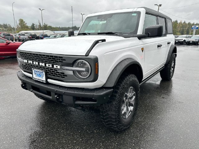 Used 2025 Ford Bronco Badlands AWD/4WD image 8