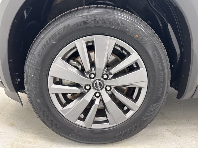 Used 2025 Nissan Pathfinder SV FWD image 36