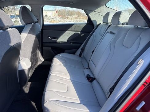 Used 2024 Hyundai Elantra Limited image 27