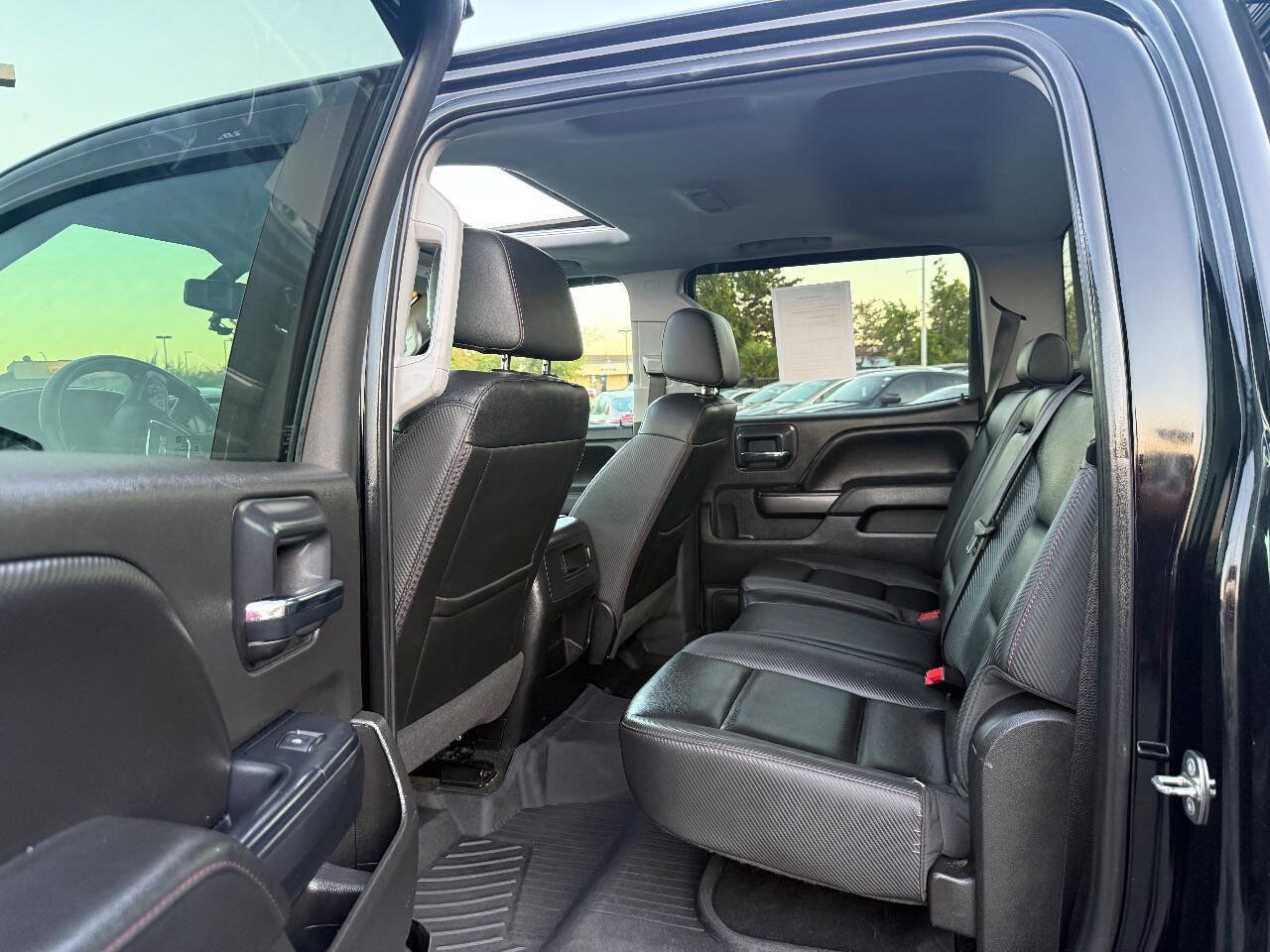 Used 2018 GMC Sierra 1500 SLT w/ All Terrain X Package AWD/4WD image 11