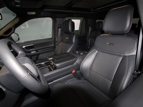 New 2026 Ford Expedition Max Platinum w/ Stealth Appearance Package AWD/4WD image 3