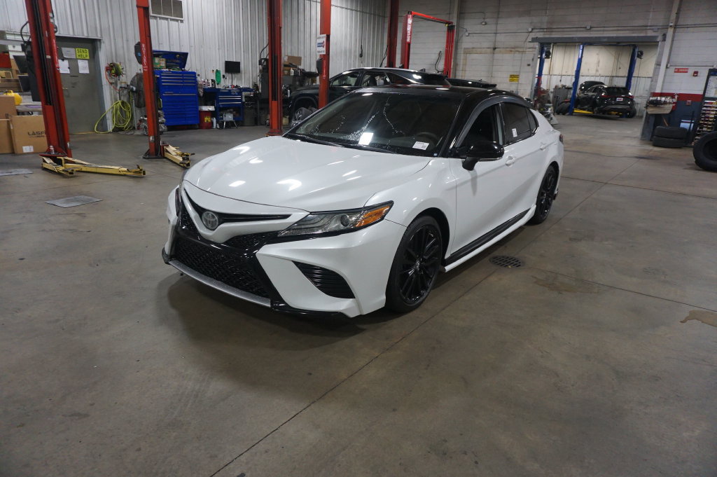 Used 2019 Toyota Camry XSE w/ Navigation Package FWD image 25