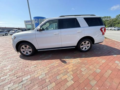 Used 2020 Ford Expedition XLT w/ Equipment Group 202A RWD image 30