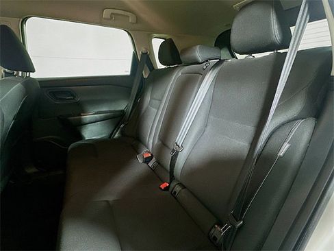 Used 2024 Nissan Rogue S image 20