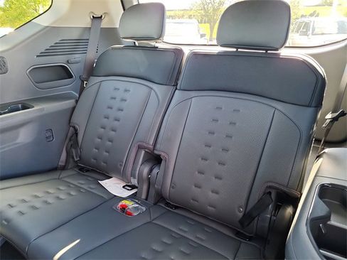 New 2026 Kia EV9 Wind image 16