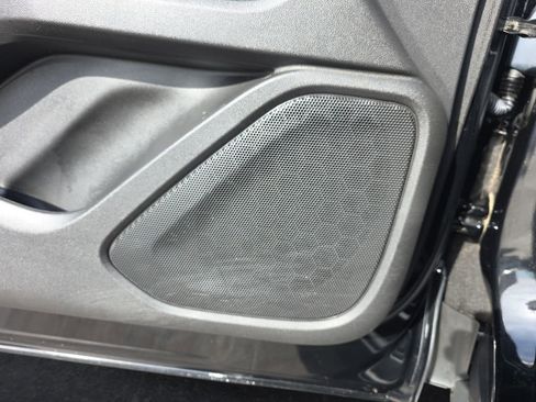 Used 2023 GMC Terrain SLE w/ Driver Convenience Package image 37