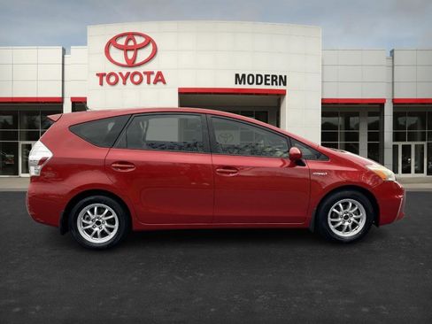 Used 2012 Toyota Prius V Two image 6