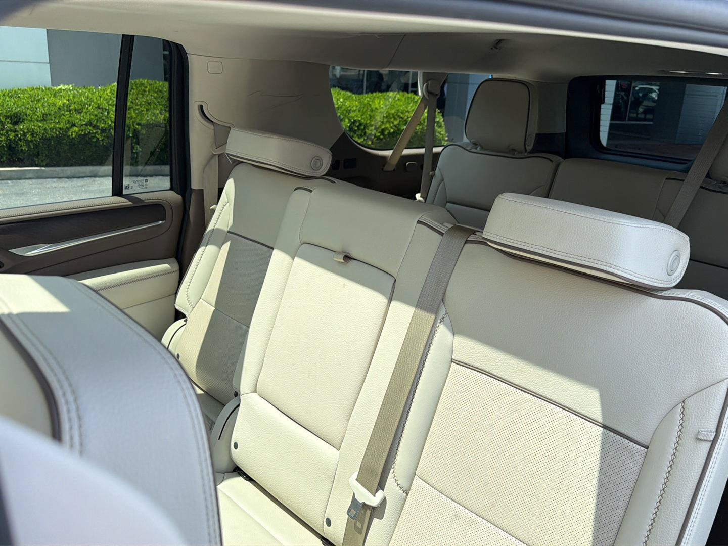 Used 2024 GMC Yukon XL Denali RWD image 35