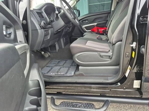 Used 2022 Nissan Titan SV w/ Accessory Utility Package image 2